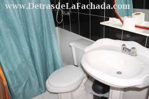 Callejón de Galdos # 1-A e/c Alameda y Media Luna.