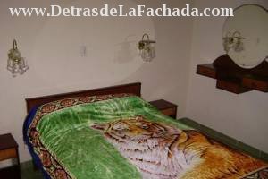 Calle Rey Pelayo(Eduardo Yero)  Nº70 % Calvario y Reloy (Porfirio Valiente y Mayia Rguez.)