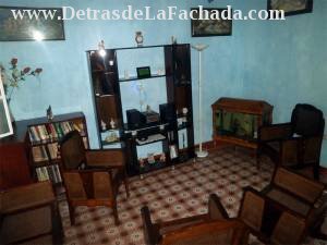 Calle Toscano(Pons y Naranjo) #66 e/ Independencia y Real. Reparto Rau´l Sancho  Santa Clara. Villa Clara.Cuba