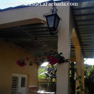 Primera Avenida Norte No. 5, entre Calle Primera Oeste y 13 de marzo