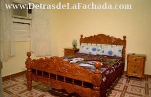 Calle Cuba #313 B (Altos) e/ Caridad y Carretera central.