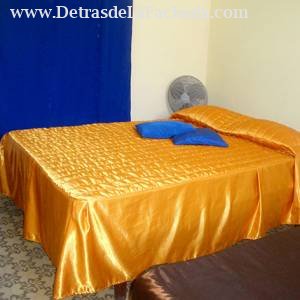 Primera Avenida Norte No. 5, entre Calle Primera Oeste y 13 de marzo