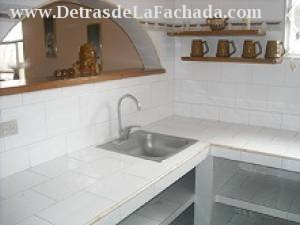 Av 1ra No.2 e/ 11 y 12 Reparto Residencial Chibas.