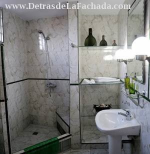 Av 1ra No.2 e/ 11 y 12 Reparto Residencial Chibas.