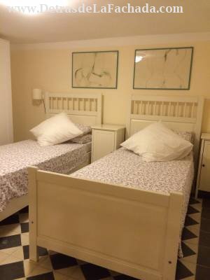 Avenida 31A  ,2605  entre la calle 30 y 26 .