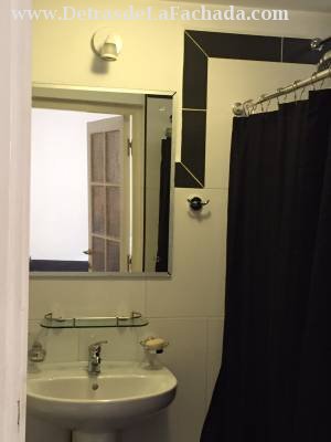 Avenida 31A  ,2605  entre la calle 30 y 26 .