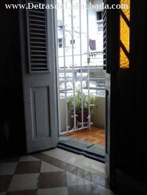 Entrance to the balcony