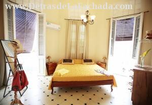 Dragones No. 452 entre Campanario y Lealtad