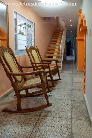 Calle 7 Oeste #36, entre 12 Oeste y 8 Oeste