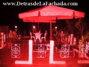 The roof terrace by night