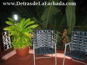 The roof terrace by night