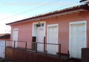 Ernesto Valdez Muñoz Nro 52 e/ Julio Antonio Mella (Guásima) y Jesús Menéndes (Alameda)