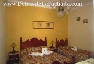 Ernesto Valdez Muñoz Nro 52 e/ Julio Antonio Mella (Guásima) y Jesús Menéndes (Alameda)