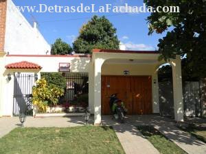 Calle Real 158 B entre Perla e Iglesias.