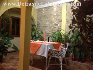 Calle Real 158 B entre Perla e Iglesias.