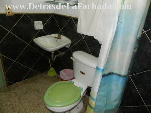 Bathroom room No.1 from the bottom