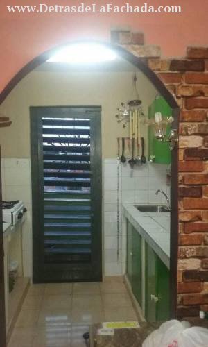 Zenea entre Parada y Capote apto 8