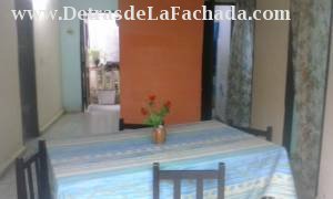 Vista desde el balcón al interior de la casa.