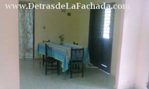 Vista desde la sala al comedor