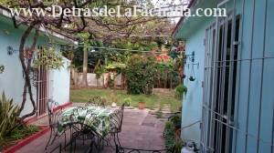 Cerca de 5ta avenida, Reparto Flores