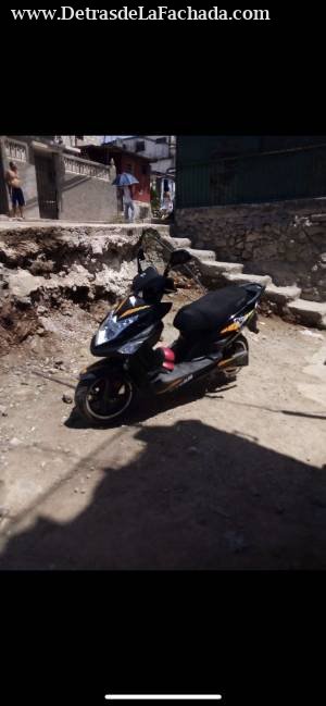 Calle concha # 335  entre Apodaca y mojarrieta guanabacoa