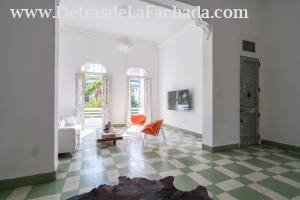 Calle San Lázaro 966 entre Aramburo y Hospital