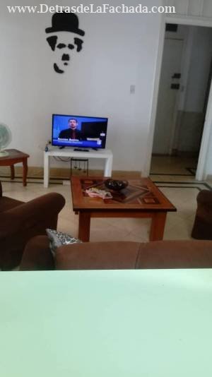 Avd 23 - vedado- a pie de calle