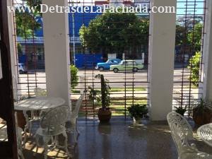 Avd 23 - vedado- a pie de calle