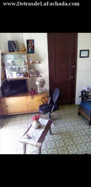 Sol #254 entre Habana y Aguiar , 2do piso