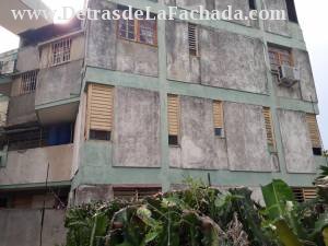 Cerca del Hospital Naval