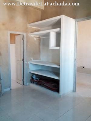 Infanta entre San Miguel y San Rafael