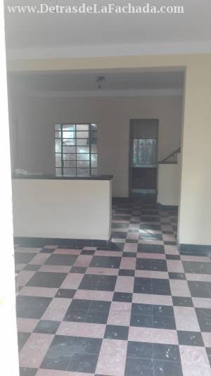 Sala- comedor y al final la cocina y terraza