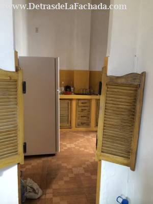 Avd 23 - vedado- a pie de calle