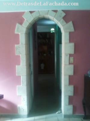 ARCHES IN DINING ROOM