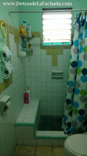 172 # 133  e/ 1ra y 5ta