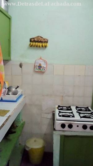 Oquendo 1066, apto 106.