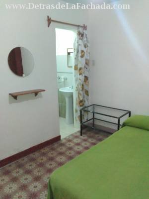 calle F cerca de calle G muy centrico