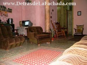 Maceo No. 59 Apto 1, Entre Nazareno y Bertemati.