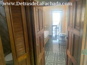 A dos cuadras del malecon y dos del Hospital Ameijeiras