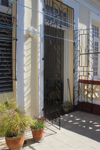 Lugareño 204C e/ Pozos dulces y Boyeros