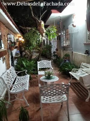 Calle 218 #2108 entre 21 y 23 Atabey