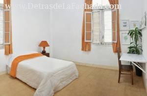 Zulueta 64 entre calle genios y refugio