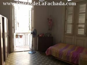 Cuarteles no.107 entre Compostela y Habana