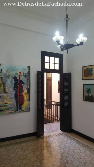 Al lado del Capitolio, manzana del saratoga, Calle Zulueta, La Habana