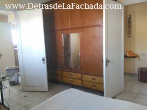 Calle 27 % 28 y 30 Edificio 1502 Apto F
