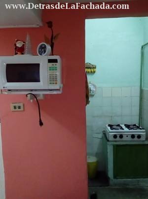 Oquendo 1066, apto 106.