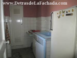 Cocina y closet al fondo