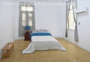 Zulueta 64 entre calle genios y refugio