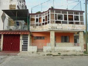 Biplanta, altos en óptimo estado de conservación, muy cerca de Sta. Catalina.