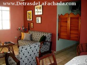 Versalles 520 apto. 9 e/n Duarte y Final